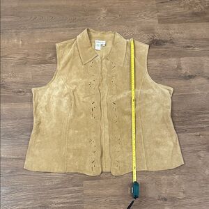 Coldwater Creek Light Brown Suede Vest Size 2X